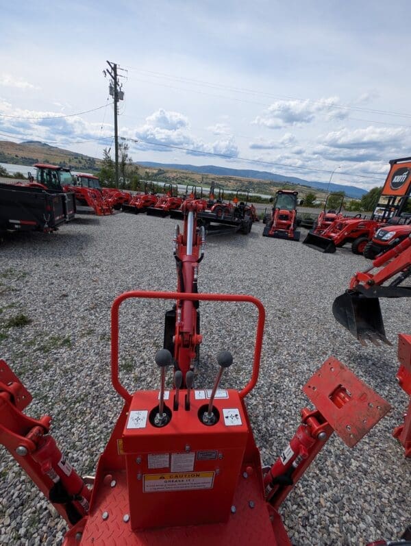 KIOTI CS2210 Tractor, Loader, Backhoe, and Rear Blade - Image 6