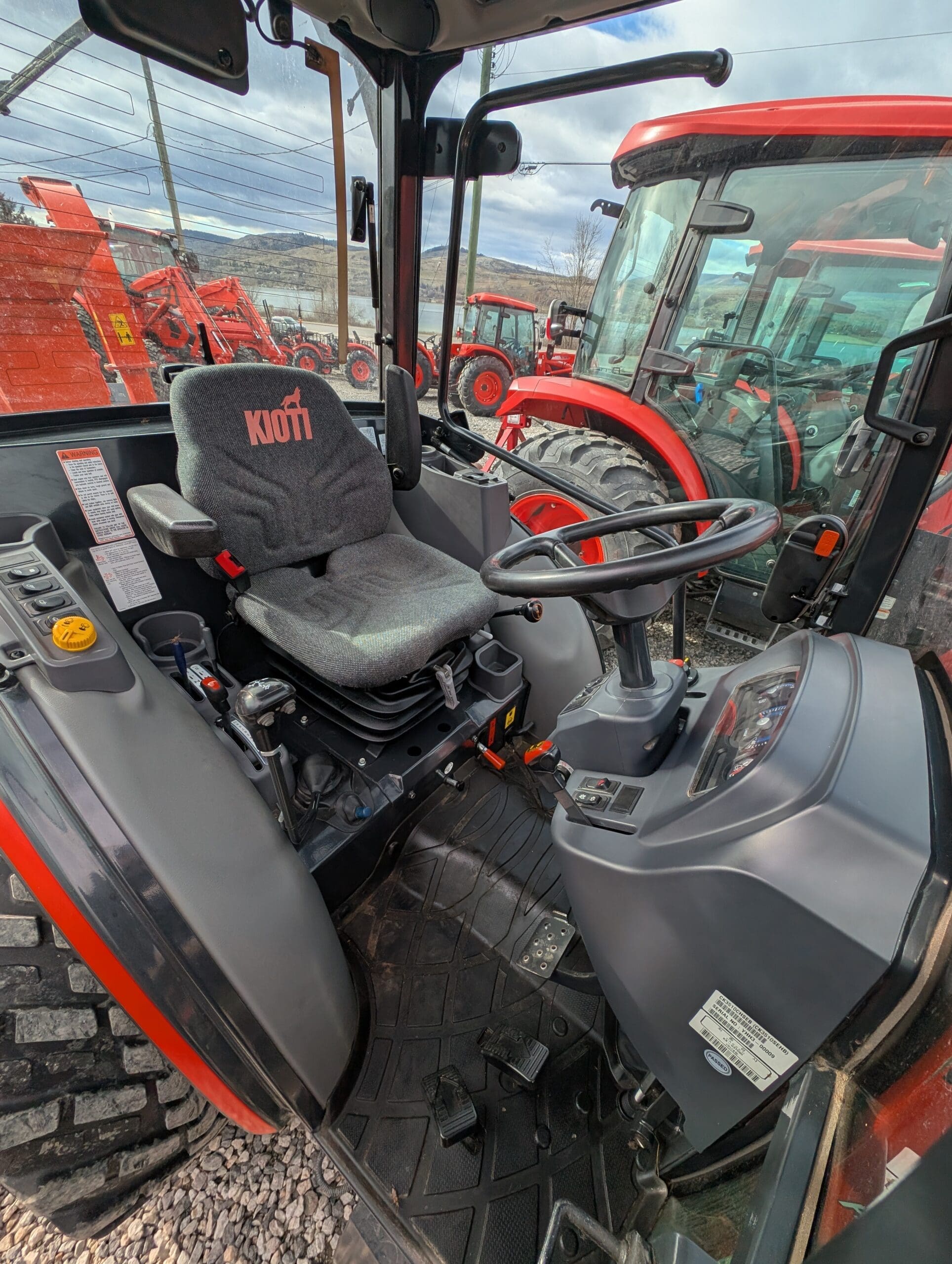 Used 2022 KIOTI CK3520 Cab Tractor Package - Image 7